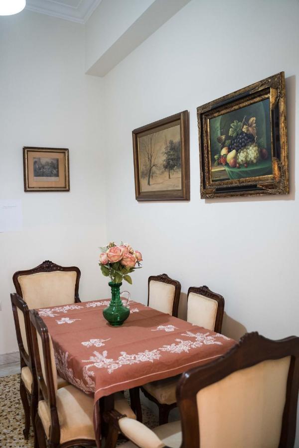 Koukaki Traditional Apartment أثينا المظهر الخارجي الصورة